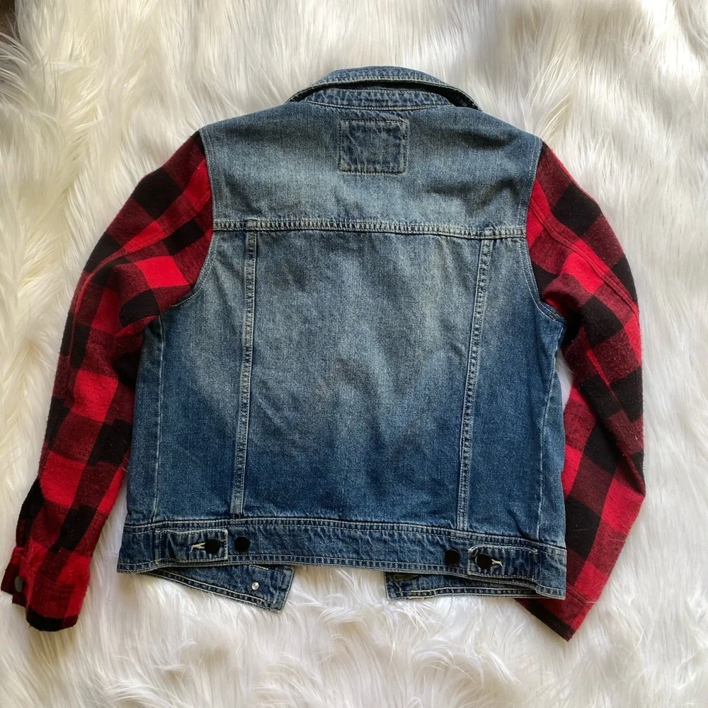 Forever21 Plaid Sleeved Denim Jacket - Picture 5 of 7